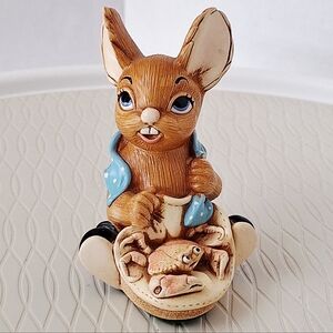 💟💖Vtg Pendelfin "Nipper" Charming Rabbit Figurine with a Crab made in England